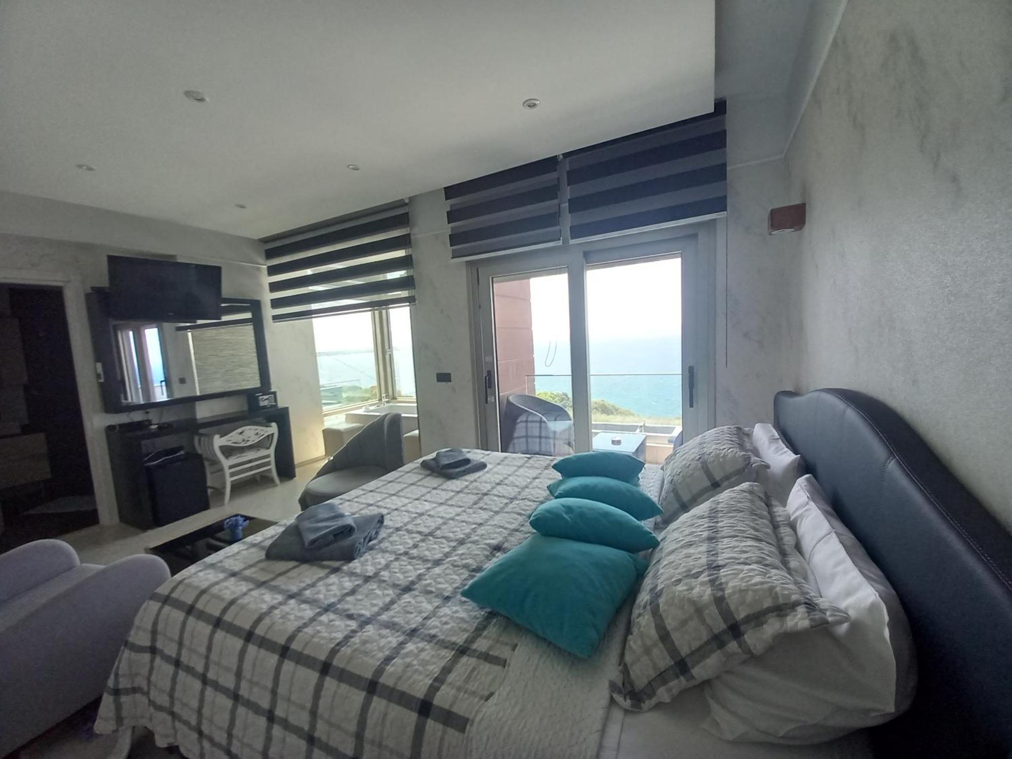 Mavi Panorama Villa Çeşme Eksteriør bilde